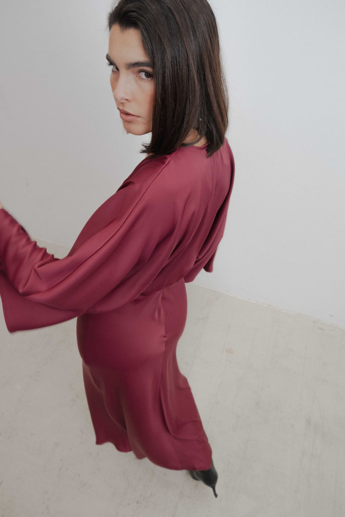 Vestido de Cetim com Nó - vista traseira